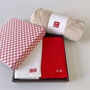 UNIQLO Towels and Blanket Gift Bundle